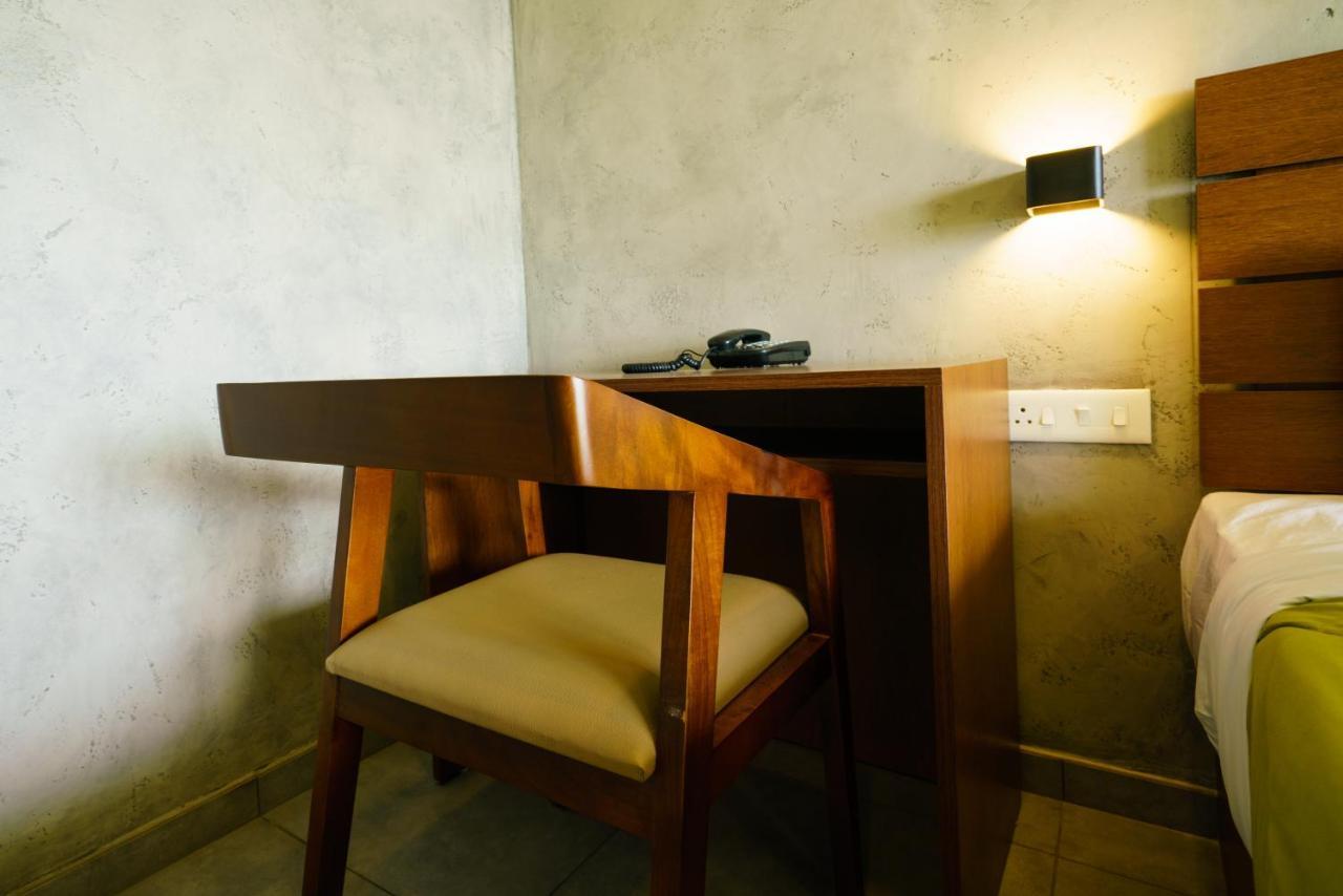 Windale Resorts Pooppara Εξωτερικό φωτογραφία